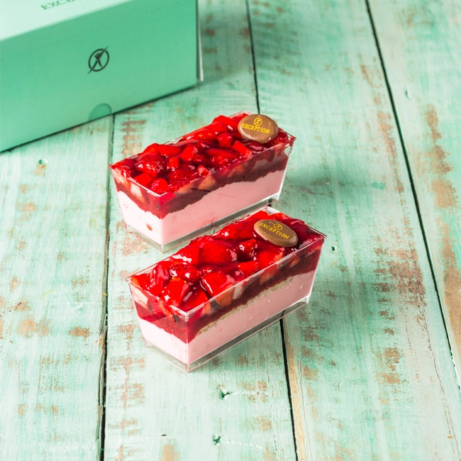 farin-strawberry-cup-gateaux-4WD0103106-170-1