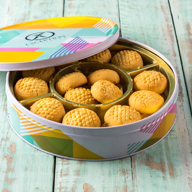 mixed-cakes-round-metal-box-4OD0720009-110-1