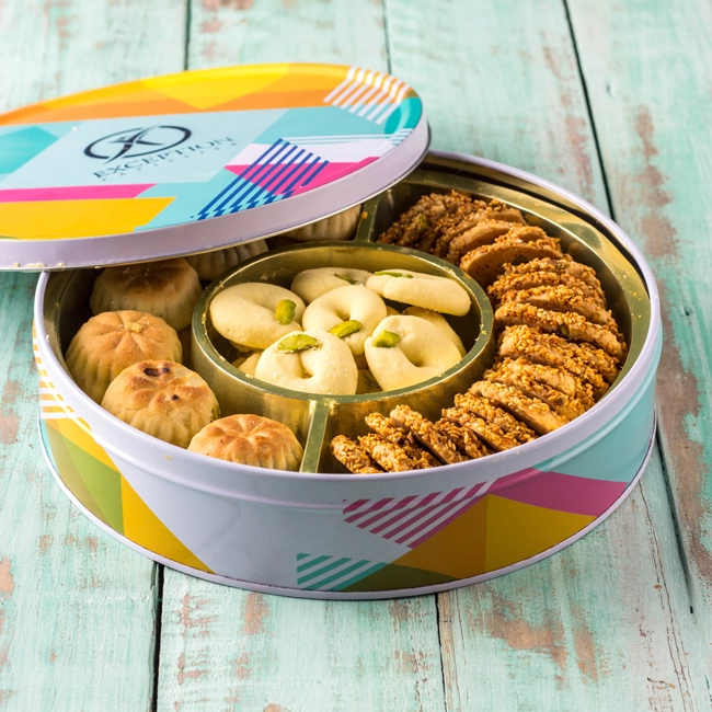 mixed-nawaem-biscuit-tin-box-4OD0206130-107