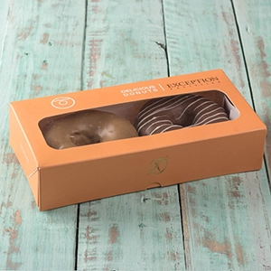 nutella-and-lotus-donuts-box-4BK0807103-155-1