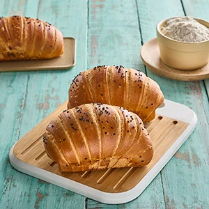 sausage-croissant-1pc-4BK0201112-thumb-4BK0201112