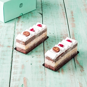 chocolate-cherry-gateaux-piece-4WD0113116-190