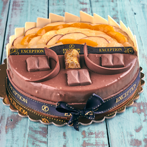 half-fruit-and-half-galaxy-cake-size-24-4WD0305112-%D8%AA%D9%88%D8%B1%D8%AA%D8%A9-%D9%86%D8%B5-%D9%81%D8%A7%D9%83%D9%87%D8%A9-%D9%88%D9%86%D8%B5-%D8%AC%D9%84%D8%A7%D9%83%D8%B3%D9%8A