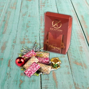 small-christmas-chocolate-box-4CH0202136-11